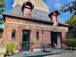 Charmante petite maison dexception classée