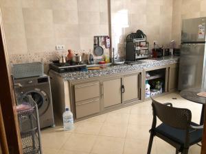 Appartement élégant près de la mer, avec superbe vue sur les montagnes