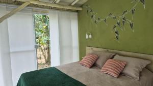 Suíte Saíra com vista para o lago