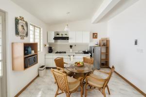 Cómoda y silenciosa cabaña con palapa y fogata