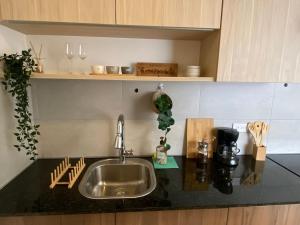 Boho apt-balcony in La Carolina, 60" TV 4K