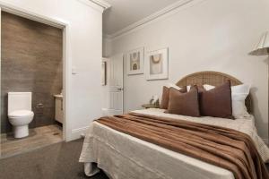 Stylish 3BR City Retreat Walk to CBD & Opera House