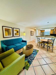 Surfsider Resort - A Timeshare Resort