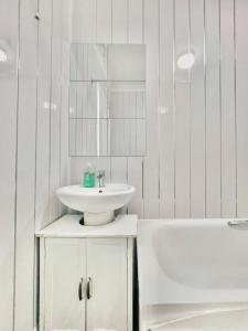 Kings Cross 320 Apartment