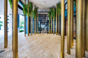 Modern Downtown Studio with city views