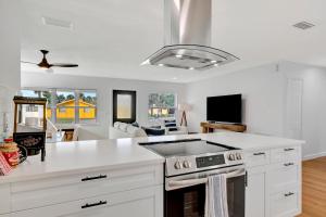 Oyster House Waterfront 3b2b Kayaks BBQ Games