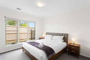 Modern Family Home sleeps 8