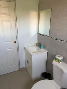 Portmore Country Club Cozy Retreat 1Bedroom