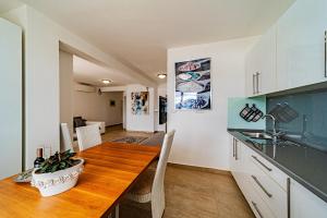 Apartments by the sea Viganj, Peljesac - 24663