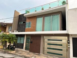 Estudio a 5 minutos de la Playa con Cocineta