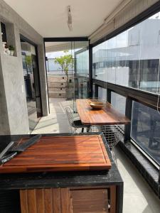 Penthouse Exclusive Hangar