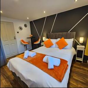 Stylish and Amazing Suite with Private Bathroom!