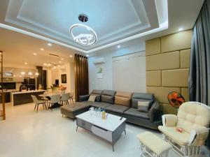 November Homestay Villa Royal Park Huế