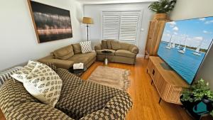 WishStay Waterfront Luxury Retreat - private pool