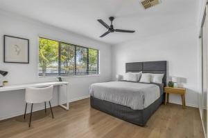 Modern 4 bedroom Redcliffe retreat