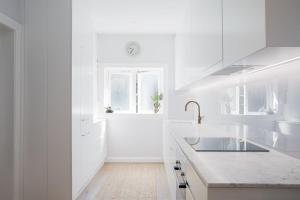 The Ivanhoe, Manly Isyd