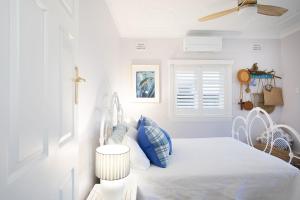 The Ivanhoe, Manly Isyd