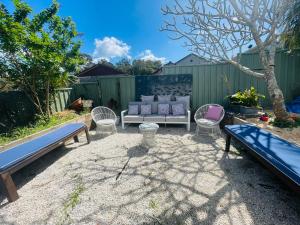 Large Coastal Home in the Heart of the Entrance! Sleeps 18