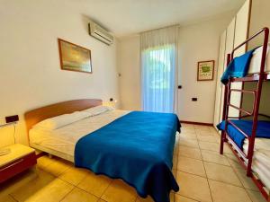 Holiday house with shared pool