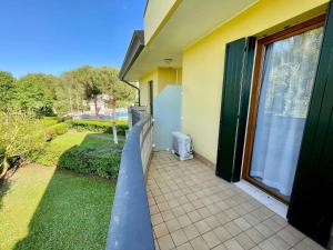 Holiday house with shared pool