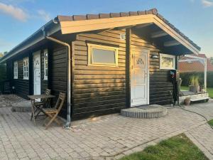Log Cabin With Sea View At Bro Beach
