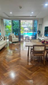 Beachfront two bedroom apartment