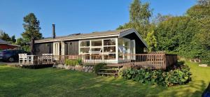 Lovely Bright Summer House Close To The Beach