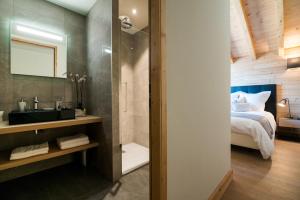 Chalets Les Portes de Megeve : photos des chambres