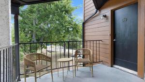 Landing Apartments - DeSoto