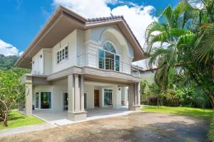 Exclusive & Private! Elegant Two-Storey Pool Villa Anong in Kamala