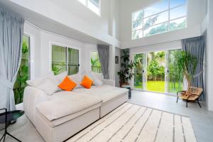 Exclusive & Private! Elegant Two-Storey Pool Villa Anong in Kamala