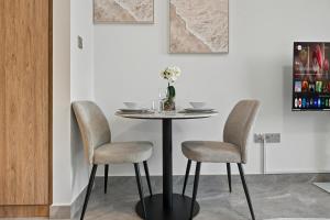 Deluxe Studio for 2 in Peninsula One, Business Bay