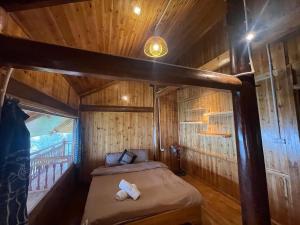 Bees Homestay Sapa & Trekking