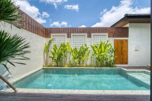 Tropical 3BR Villa 2 Private Pools in Jimbaran