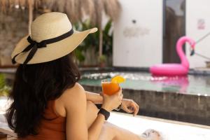 StayVista at Casa V2 with Pool, WiFi, AC