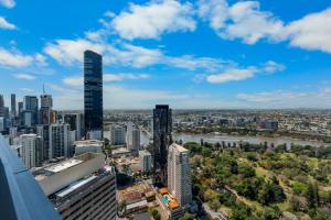 The Kaze - 37F Brand NEW Riverview 1BR with Sofa Bed at Queens Wharf with Pool and Gym