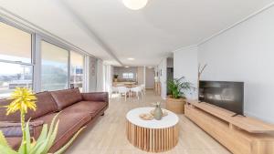 Lagoon Beach Gem 127 Pool, Views & Sea Breeze