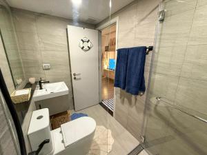 Santorini Coastal Theme Sea and Mountain View One Bedroom Condo with Private Balcony on 19th Floor in Hua Hin Beach Thailand