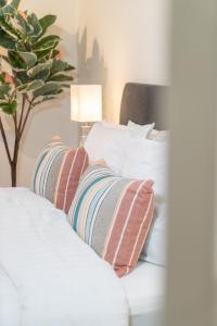 Calm Linné Home With Green Feel, Steps From Haga