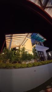 Villa Barbara - Private Pool Villa in Ahungalla