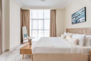 Chic 1BR w Pool Sauna & Steam Room Access