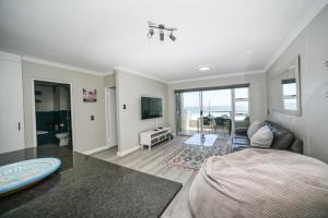 Seaside Living on Kite Beach, Blouberg Sea Spray A204
