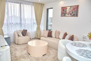 Zuri luxury suite at oak classic residency, Kilimani