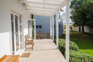 Mooiplekkie - 4 Bedroom Beach Cottage