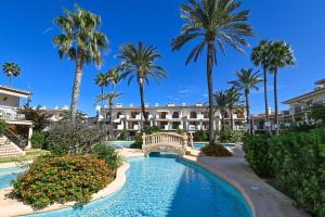 Bahia Azul by Aguilarent