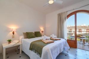 Bahia Azul by Aguilarent