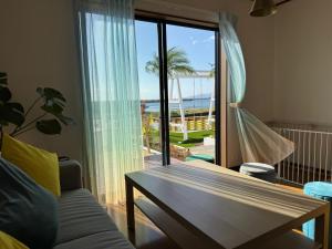 Aoniwa Awaji - Sea, Sky, Swing