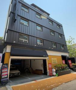 Songdo Boribat Hotel