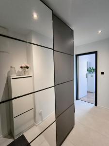 #22, Free parking, Self check-in, Perfect location for Katowice, Chorzow, and DTS, 3rd floor - no elevator