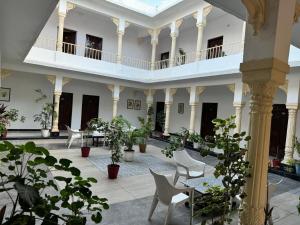 Royal Haveli With Swimming Pool